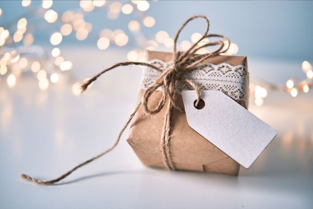 Gifting Wellness: How to Build the Perfect CBD Holiday Gift Set